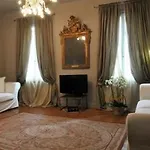 فندق Gio & Gio 2*